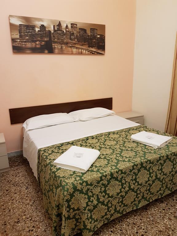 Guest House Hellokitty Рим Экстерьер фото